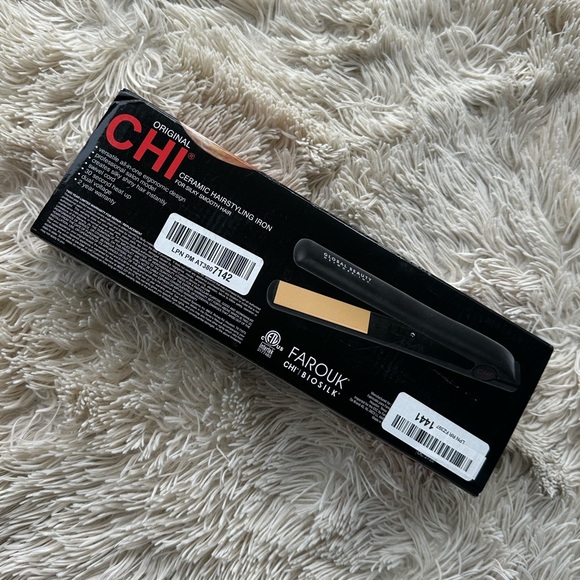 CHI Original Straightener - Picture 2 of 3